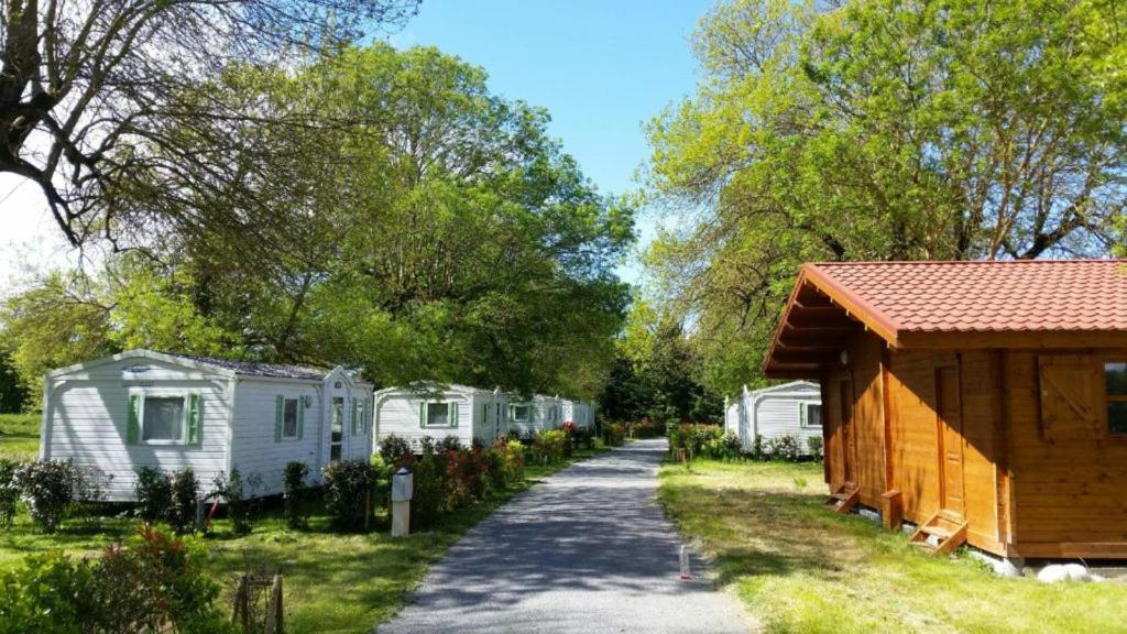 Camping Les 2 Salamandres Arces-sur-Gironde Экстерьер фото