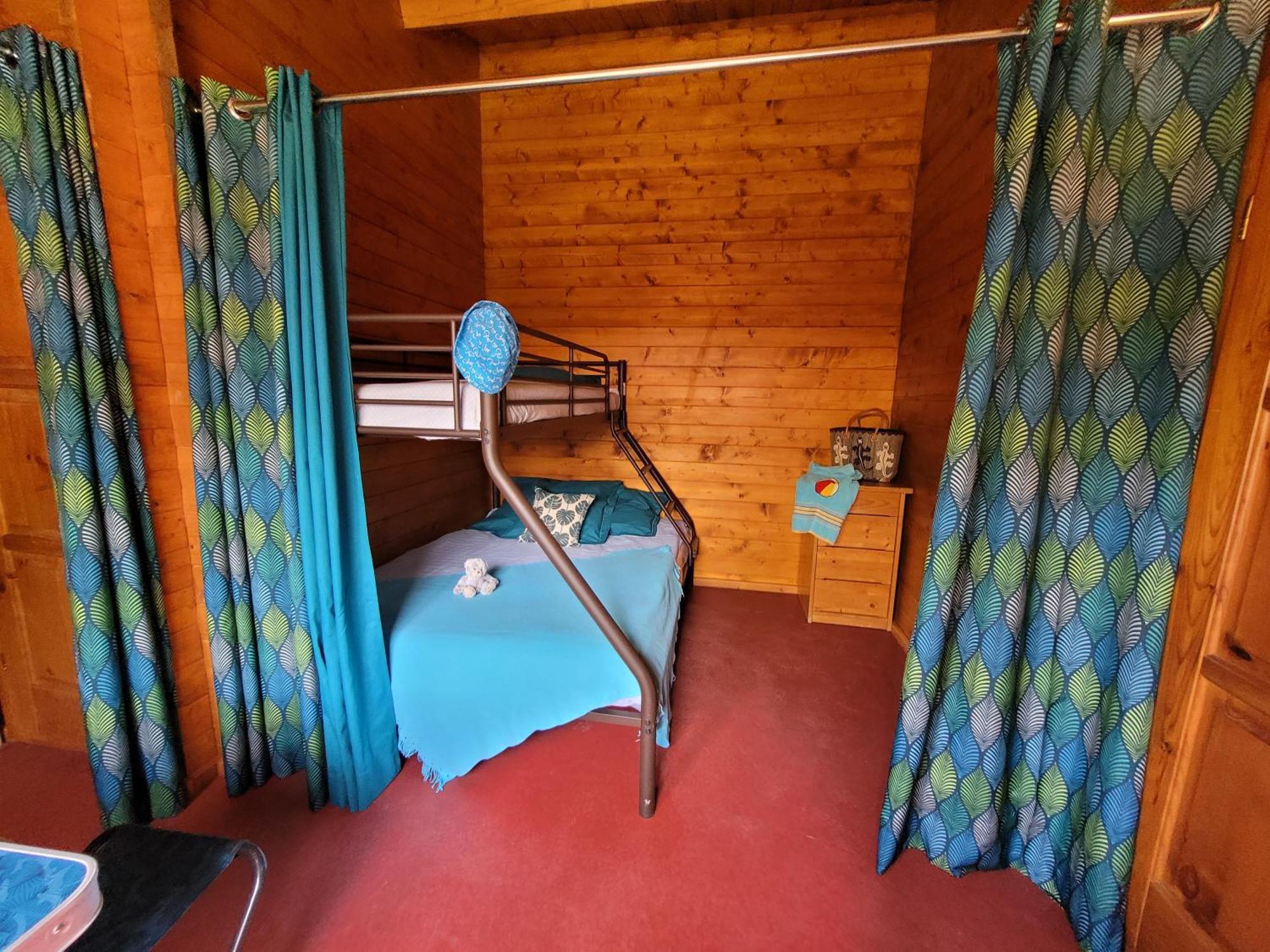 Camping Les 2 Salamandres Arces-sur-Gironde Экстерьер фото
